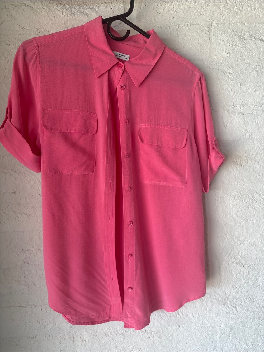 Equipment Pink 100% Silk Button down Blouse - Small